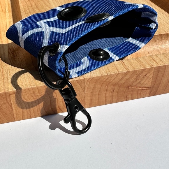 Trellis Print, Waterproof canvas, waste bag holder - Picture 2 of 4